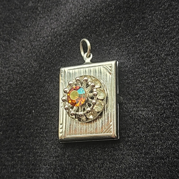 Vintage gem locket - Picture 3 of 7